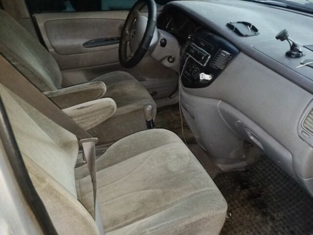 Сірий Мазда 2, об'ємом двигуна 2 л та пробігом 250 тис. км за 2400 $, фото 5 на Automoto.ua