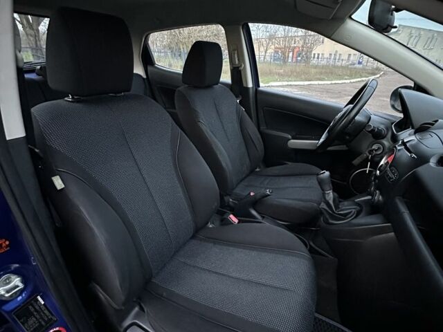 Синій Мазда 2, об'ємом двигуна 1.5 л та пробігом 157 тис. км за 3999 $, фото 11 на Automoto.ua