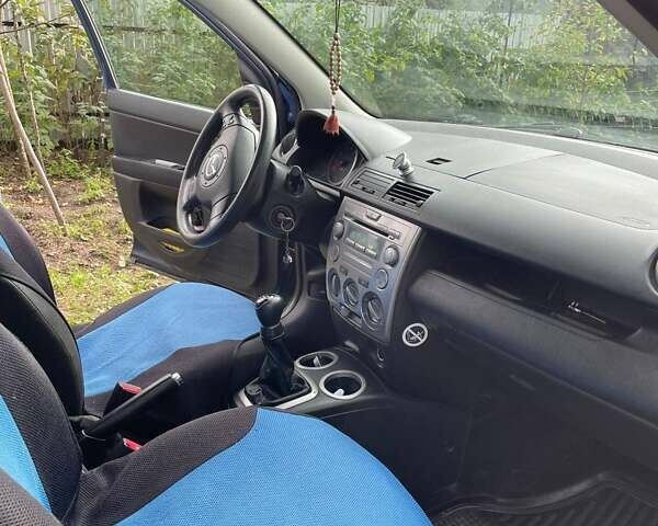 Мазда 2 2007 в Славуте на Automoto.ua Синий Мазда 2, объемом двигателя 1.4 л и пробегом 204 тыс. км за 4200 $, фото 7 на Automoto.ua
