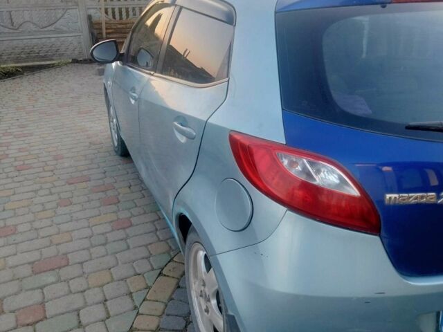 Синій Мазда 2, об'ємом двигуна 1.5 л та пробігом 331 тис. км за 3500 $, фото 5 на Automoto.ua
