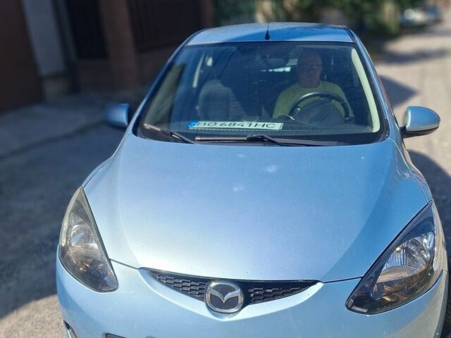 Синій Мазда 2, об'ємом двигуна 1.3 л та пробігом 214 тис. км за 3800 $, фото 1 на Automoto.ua