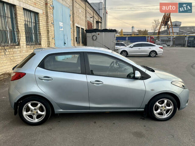 Синий Мазда 2, объемом двигателя 1.3 л и пробегом 182 тыс. км за 4500 $, фото 5 на Automoto.ua