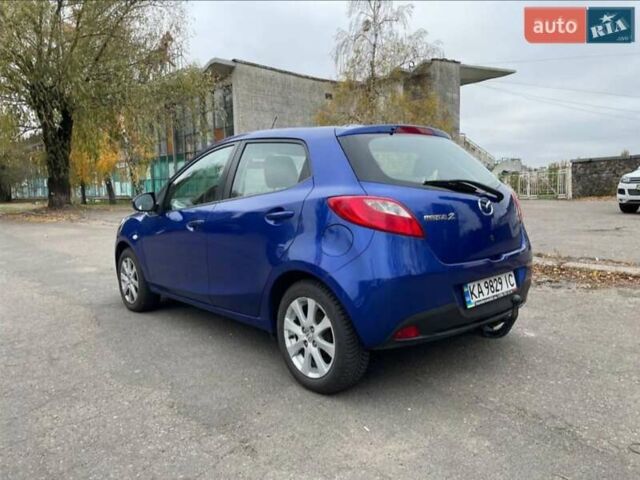 Синий Мазда 2, объемом двигателя 1.6 л и пробегом 261 тыс. км за 4599 $, фото 4 на Automoto.ua