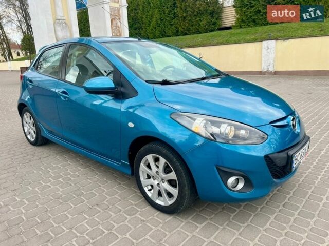 Синій Мазда 2, об'ємом двигуна 1.35 л та пробігом 271 тис. км за 5450 $, фото 9 на Automoto.ua