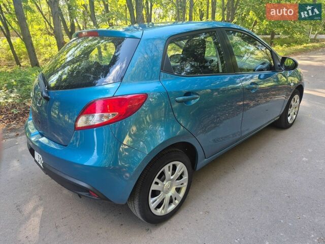Синий Мазда 2, объемом двигателя 1.5 л и пробегом 82 тыс. км за 7500 $, фото 4 на Automoto.ua