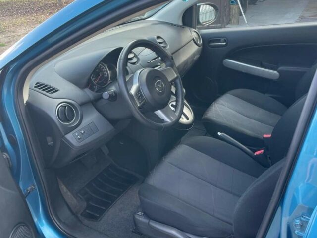 Синій Мазда 2, об'ємом двигуна 1.5 л та пробігом 165 тис. км за 8700 $, фото 6 на Automoto.ua