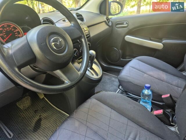 Синий Мазда 2, объемом двигателя 1.5 л и пробегом 82 тыс. км за 7500 $, фото 8 на Automoto.ua