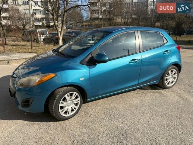 Синий Мазда 2, объемом двигателя 1.5 л и пробегом 80 тыс. км за 7500 $, фото 2 на Automoto.ua