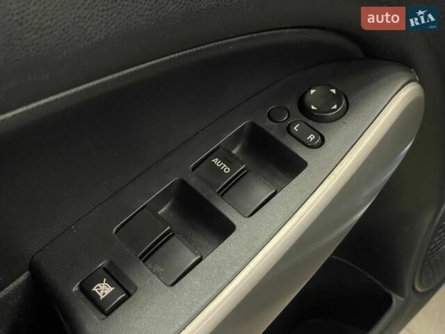 Синій Мазда 2, об'ємом двигуна 1.5 л та пробігом 166 тис. км за 6790 $, фото 15 на Automoto.ua