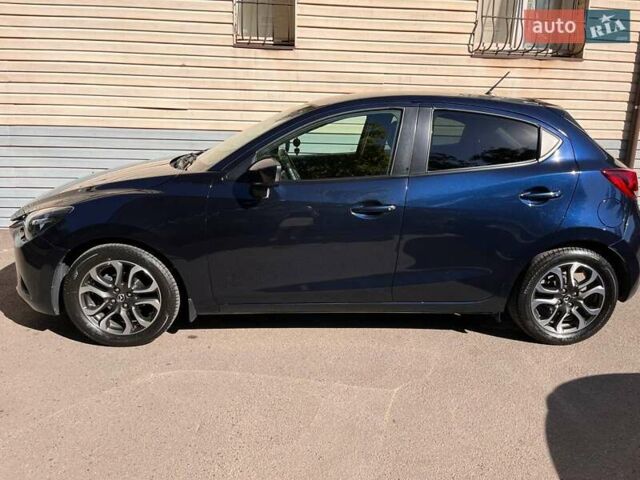 Синий Мазда 2, объемом двигателя 1.5 л и пробегом 188 тыс. км за 7200 $, фото 5 на Automoto.ua