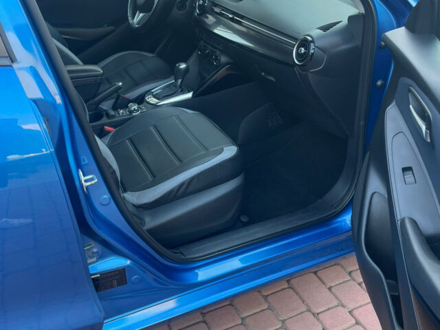 Синій Мазда 2, об'ємом двигуна 1.5 л та пробігом 80 тис. км за 9700 $, фото 8 на Automoto.ua