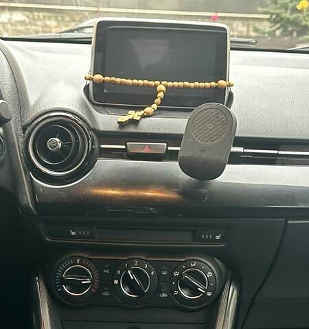 Синий Мазда 2, объемом двигателя 1.5 л и пробегом 43 тыс. км за 13000 $, фото 17 на Automoto.ua