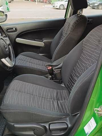 Зеленый Мазда 2, объемом двигателя 1.4 л и пробегом 157 тыс. км за 4590 $, фото 13 на Automoto.ua