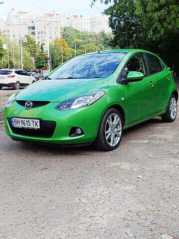 Зеленый Мазда 2, объемом двигателя 1.4 л и пробегом 157 тыс. км за 4590 $, фото 2 на Automoto.ua
