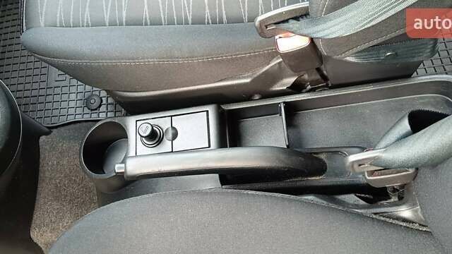 Зеленый Мазда 2, объемом двигателя 1.4 л и пробегом 157 тыс. км за 4590 $, фото 21 на Automoto.ua