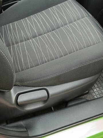 Зеленый Мазда 2, объемом двигателя 1.4 л и пробегом 157 тыс. км за 4590 $, фото 25 на Automoto.ua