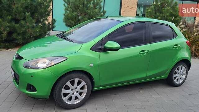 Зелений Мазда 2, об'ємом двигуна 1.5 л та пробігом 69 тис. км за 6300 $, фото 8 на Automoto.ua