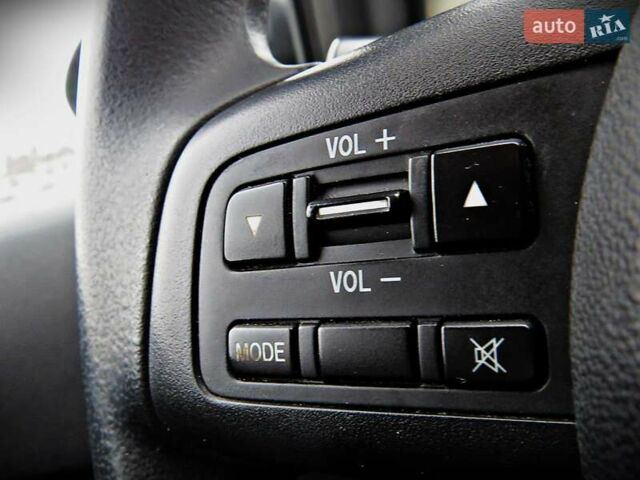 Зелений Мазда 2, об'ємом двигуна 1.4 л та пробігом 169 тис. км за 3700 $, фото 6 на Automoto.ua