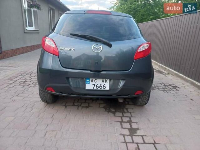 Зелений Мазда 2, об'ємом двигуна 1.4 л та пробігом 181 тис. км за 4800 $, фото 6 на Automoto.ua