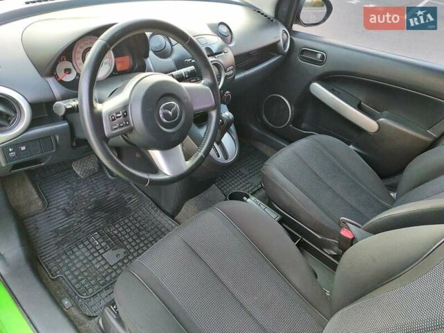 Зеленый Мазда 2, объемом двигателя 1.5 л и пробегом 146 тыс. км за 6800 $, фото 9 на Automoto.ua