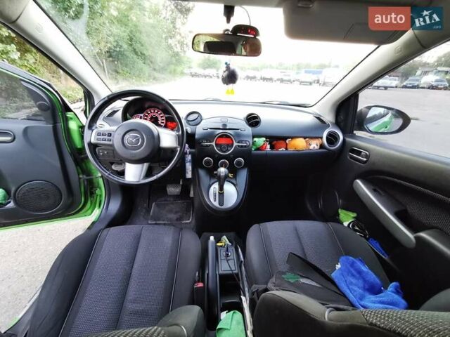 Зеленый Мазда 2, объемом двигателя 1.5 л и пробегом 102 тыс. км за 6798 $, фото 10 на Automoto.ua