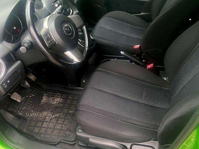 Зеленый Мазда 2, объемом двигателя 1.6 л и пробегом 169 тыс. км за 1900 $, фото 6 на Automoto.ua