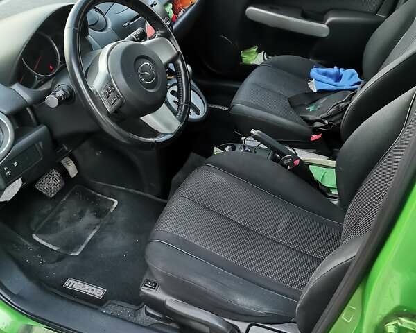 Зеленый Мазда 2, объемом двигателя 1.5 л и пробегом 102 тыс. км за 6798 $, фото 8 на Automoto.ua