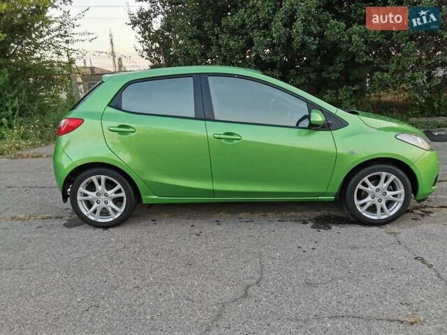 Зеленый Мазда 2, объемом двигателя 1.5 л и пробегом 102 тыс. км за 6798 $, фото 7 на Automoto.ua