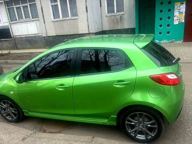 Зеленый Мазда 2, объемом двигателя 1.6 л и пробегом 169 тыс. км за 1900 $, фото 3 на Automoto.ua