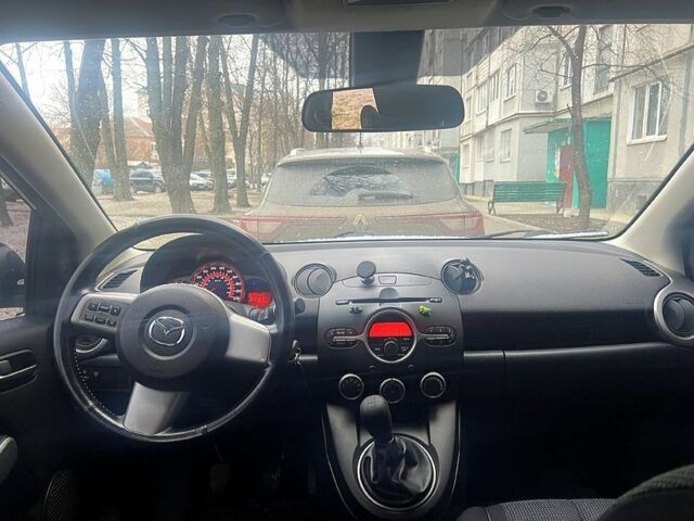 Зеленый Мазда 2, объемом двигателя 1.6 л и пробегом 169 тыс. км за 1900 $, фото 8 на Automoto.ua