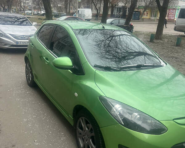 Зелений Мазда 2, об'ємом двигуна 1.6 л та пробігом 169 тис. км за 5900 $, фото 10 на Automoto.ua