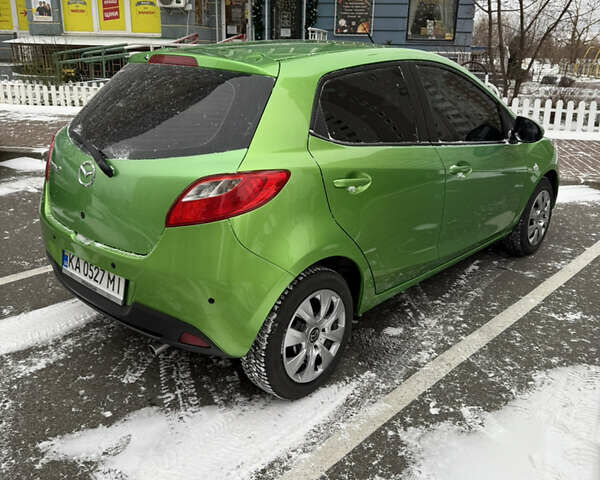 Зелений Мазда 2, об'ємом двигуна 1.5 л та пробігом 151 тис. км за 7100 $, фото 5 на Automoto.ua