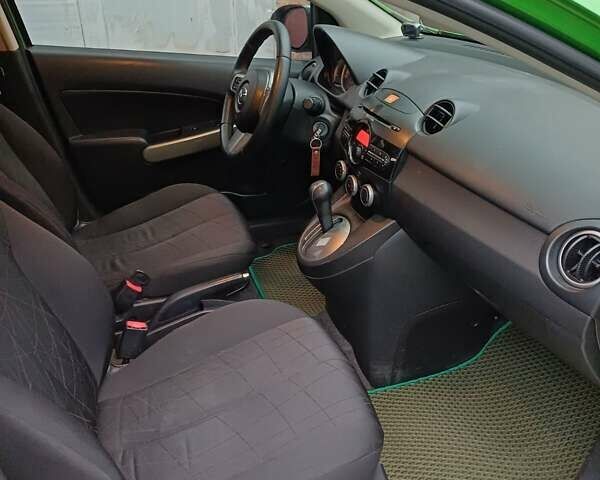 Зеленый Мазда 2, объемом двигателя 1.5 л и пробегом 151 тыс. км за 5700 $, фото 15 на Automoto.ua