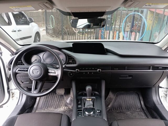 Белый Мазда 3 МПС, объемом двигателя 2.5 л и пробегом 69 тыс. км за 14200 $, фото 7 на Automoto.ua