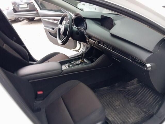 Белый Мазда 3 МПС, объемом двигателя 2.5 л и пробегом 69 тыс. км за 14200 $, фото 6 на Automoto.ua