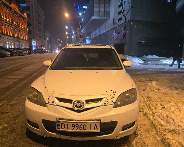 Белый Мазда 3, объемом двигателя 1.6 л и пробегом 320 тыс. км за 3300 $, фото 9 на Automoto.ua