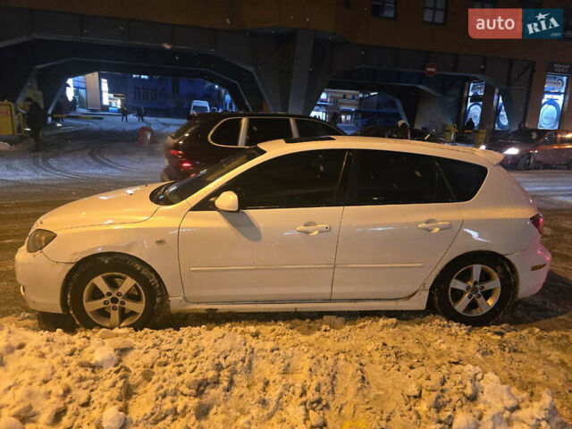 Белый Мазда 3, объемом двигателя 1.6 л и пробегом 320 тыс. км за 3300 $, фото 10 на Automoto.ua