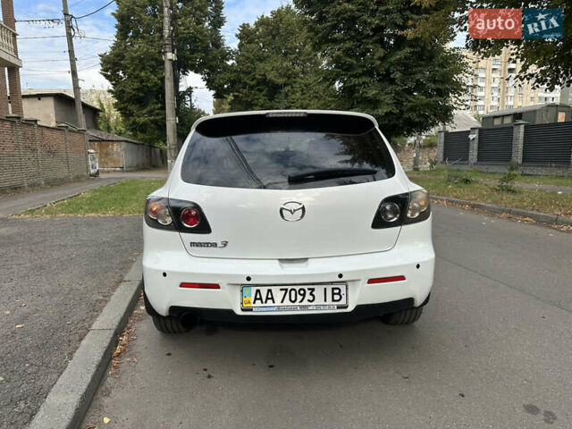 Білий Мазда 3, об'ємом двигуна 1.6 л та пробігом 219 тис. км за 5500 $, фото 10 на Automoto.ua