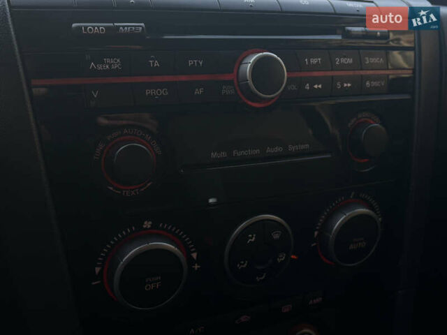 Білий Мазда 3, об'ємом двигуна 1.6 л та пробігом 226 тис. км за 5299 $, фото 10 на Automoto.ua