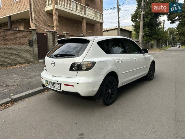 Білий Мазда 3, об'ємом двигуна 1.6 л та пробігом 219 тис. км за 5500 $, фото 9 на Automoto.ua