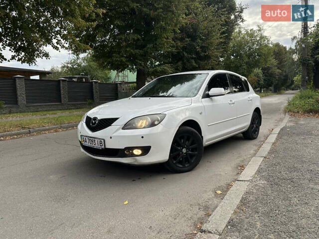Білий Мазда 3, об'ємом двигуна 1.6 л та пробігом 219 тис. км за 5500 $, фото 5 на Automoto.ua