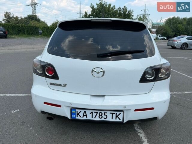 Белый Мазда 3, объемом двигателя 2 л и пробегом 161 тыс. км за 6700 $, фото 6 на Automoto.ua