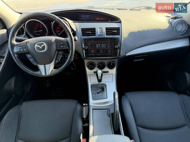 Білий Мазда 3, об'ємом двигуна 2.5 л та пробігом 190 тис. км за 7900 $, фото 19 на Automoto.ua