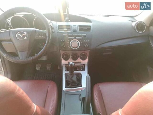 Белый Мазда 3, объемом двигателя 1.6 л и пробегом 230 тыс. км за 5900 $, фото 12 на Automoto.ua