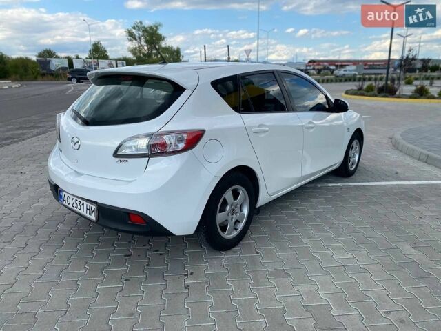 Белый Мазда 3, объемом двигателя 1.6 л и пробегом 213 тыс. км за 5900 $, фото 6 на Automoto.ua