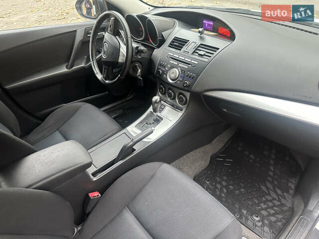 Белый Мазда 3, объемом двигателя 1.6 л и пробегом 130 тыс. км за 7200 $, фото 9 на Automoto.ua