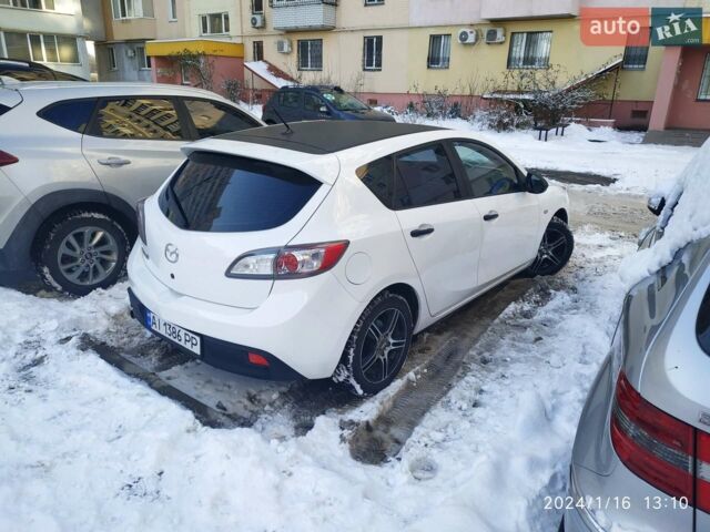 Белый Мазда 3, объемом двигателя 1.6 л и пробегом 244 тыс. км за 6950 $, фото 11 на Automoto.ua