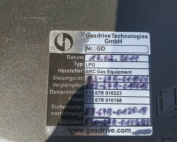 Білий Мазда 3, об'ємом двигуна 1.6 л та пробігом 230 тис. км за 7200 $, фото 7 на Automoto.ua