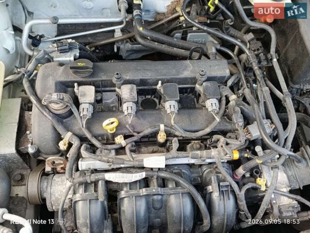 Белый Мазда 3, объемом двигателя 2 л и пробегом 200 тыс. км за 8500 $, фото 103 на Automoto.ua
