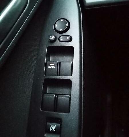 Білий Мазда 3, об'ємом двигуна 1.6 л та пробігом 182 тис. км за 9500 $, фото 1 на Automoto.ua